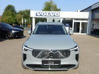 Neu Volvo XC90 Plus 310 PS (228 kW) 2025 Grau SUV