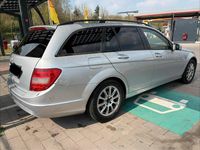 Gebraucht Mercedes C200 136 PS (100 kW) 2012 Silber Limousine