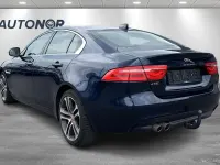 Gebraucht Jaguar XE Portfolio 179 PS (131 kW) 2017 Blau Limousine