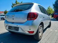 Gebraucht Dacia Sandero Comfort 73 PS (53 kW) 2018 Blau metallic Kleinwagen