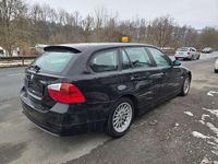 Gebraucht BMW 318 129 PS (94 kW) 2006 Schwarz ii Kombi