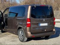 Gebraucht Peugeot Traveller 180 PS (132 kW) 2018 Braun Van / Kleinbus