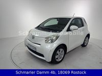 Gebraucht Toyota iQ 68 PS (50 kW) 2010 Weiß Kleinwagen