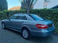Gebraucht Mercedes E250 204 PS (150 kW) 2009 Grau Limousine