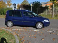 Gebraucht Skoda Roomster 85 PS (62 kW) 2009 Blau Van / Kleinbus