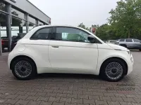 Neu Fiat 500C Icon 65 PS (47 kW) 2026 Gelato weiß Cabrio