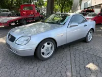 Gebraucht Mercedes SLK230 193 PS (141 kW) 1999 Silber Cabrio