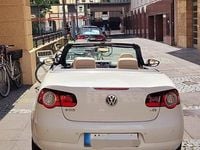 Gebraucht VW Eos 119 PS (87 kW) 2011 Beige Cabrio