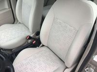 Gebraucht Ford Fiesta Ambiente 80 PS (58 kW) 2002 Gold (metallic) Kleinwagen