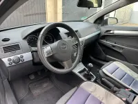 Gebraucht Opel Astra GTC 105 PS (77 kW) 2006 Silber Coupé