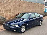 Gebraucht BMW 320 150 PS (110 kW) 1997 Blau Limousine