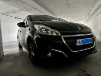 Gebraucht Peugeot 208 82 PS (60 kW) 2017 Kleinwagen