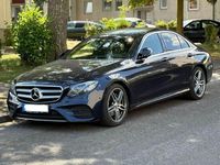 Gebraucht Mercedes E220 AMG line 194 PS (142 kW) 2017 Blau Limousine
