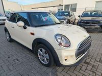 Second-hand Mini ONE 102 CP (75 kW) 2016 Alb Hatchback