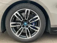 Gebraucht BMW i5 Shadowline 442 kW (601 PS) 2025 Oxidgrau ii metallic Limousine
