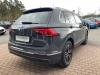 Gebraucht VW Tiguan Move 150 PS (110 kW) 2023 Delfingrau metallic (metallic) SUV