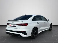 Gebraucht Audi RS3 Ambiente 400 PS (294 kW) 2024 Gletscherweiß metallic Limousine