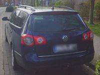 Gebraucht VW Passat 140 PS (102 kW) 2008 Blau Kombi