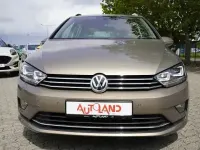 Gebraucht VW Golf Sportsvan 125 PS (91 kW) 2018 Gold Van / Kleinbus