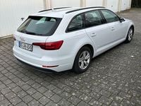 Gebraucht Audi A4 Design 150 PS (110 kW) 2016 Weiß Kombi