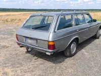 Gebraucht Mercedes 280 185 PS (136 kW) 1982 Kombi