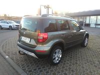 Gebraucht Skoda Yeti Elegance 122 PS (89 kW) 2015 Grün SUV