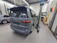 Gebraucht VW Multivan Energetic 150 PS (110 kW) 2022 Grau Van