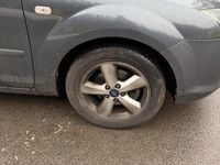 Gebraucht Ford Focus 2005 Grau Limousine