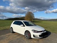 Gebraucht VW Golf VII GTI 230 PS (169 kW) 2015 Weiß Limousine