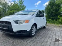 Gebraucht Mitsubishi Colt 75 PS (55 kW) 2010 Weiß Kleinwagen