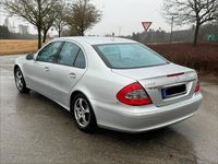 Gebraucht Mercedes E220 Avantgarde 170 PS (125 kW) 2007 Silber Limousine