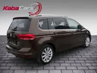 Gebraucht VW Touran Highline 150 PS (110 kW) 2016 Nutshell brown Van / Kleinbus
