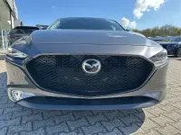 Neu Mazda 3 Nagisa 140 PS (102 kW) 2026 Machine gray Limousine