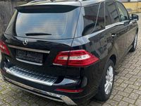 Gebraucht Mercedes ML350 258 PS (189 kW) 2012 Schwarz SUV