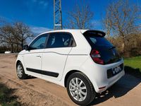 Gebraucht Renault Twingo LIMITED 69 PS (50 kW) 2018 Weiß Kleinwagen