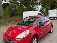 Gebraucht Renault Clio IV 75 PS (55 kW) 2012 Rot Kleinwagen