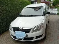 Gebraucht Skoda Roomster 75 PS (55 kW) 2011 Weiß Van / Kleinbus