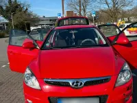 Gebraucht Hyundai i30 127 PS (93 kW) 2010 Rot Limousine