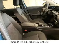 Gebraucht Mercedes A250 Advanced 218 PS (160 kW) 2022 Blau Limousine