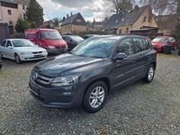 Gebraucht VW Tiguan Trendline 110 PS (80 kW) 2015 Grau SUV