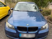 Gebraucht BMW 318 150 PS (110 kW) 2011 Blau Limousine