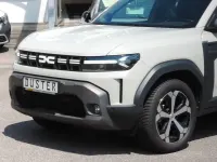 Gebraucht Dacia Duster Journey 141 PS (103 kW) 2025 Grau SUV
