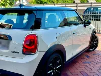 Gebraucht Mini Cooper 136 PS (100 kW) 2017 Weiß Kleinwagen