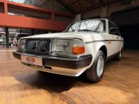 Gebraucht Volvo 240 116 PS (85 kW) 1989 Weiß Limousine