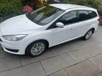 Usado Ford Focus 101 CV (74 kW) 2018 Blanco Familiar