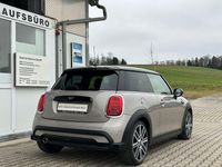 Gebraucht Mini Cooper 136 PS (100 kW) 2022 Rooftop grey metallic Kleinwagen
