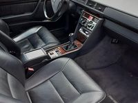 Gebraucht Mercedes E200 Edition 136 PS (100 kW) 1997 Schwarz Cabrio