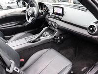 Gebraucht Mazda MX5 Exclusive-Line 132 PS (97 kW) 2024 Platinum quartz Cabrio