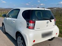 Gebraucht Toyota iQ 68 PS (50 kW) 2011 Weiß Kleinwagen