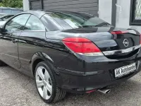 Gebraucht Opel Astra Cabriolet 140 PS (102 kW) 2009 Schwarz Cabrio